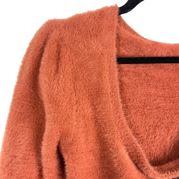 ASTR The Label Soft and Fuzzy Cropped Sweater Terracotta (L) - Picture 6 of 12